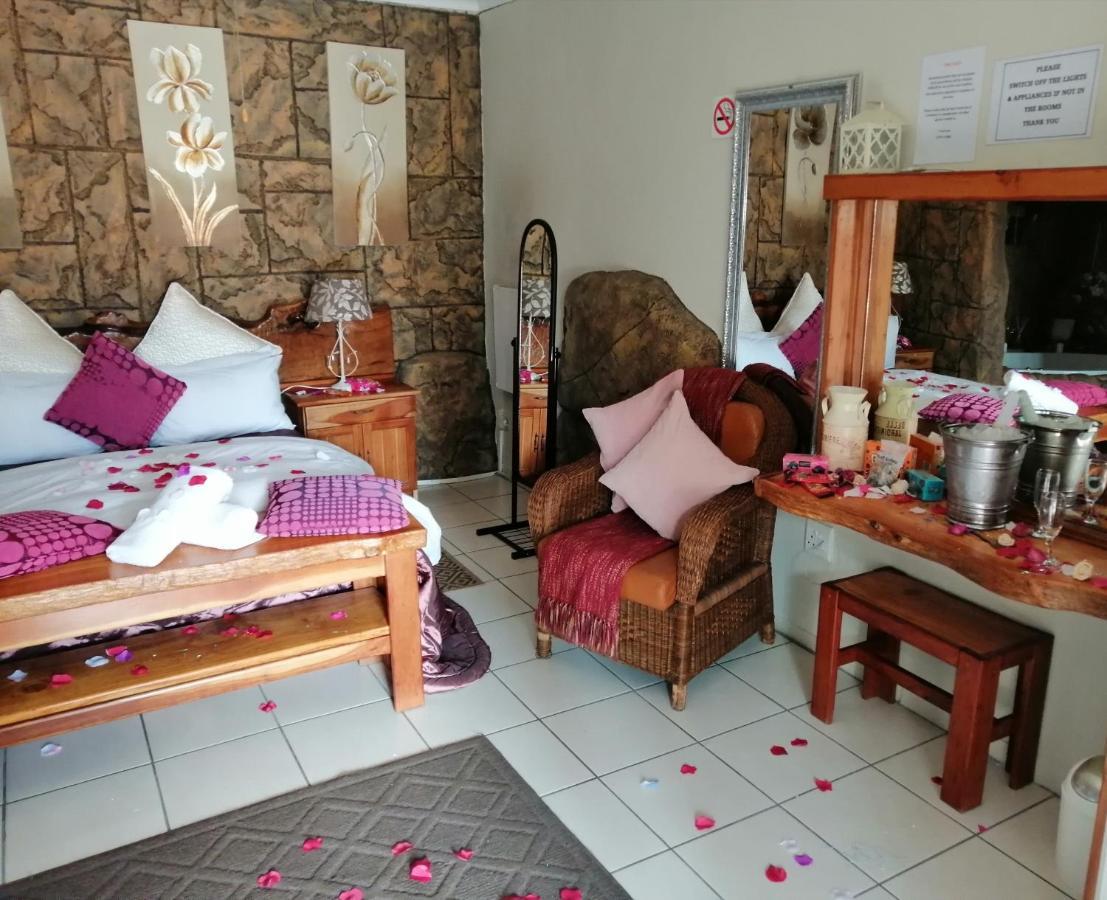 Castle Lodge Boksburg Esterno foto